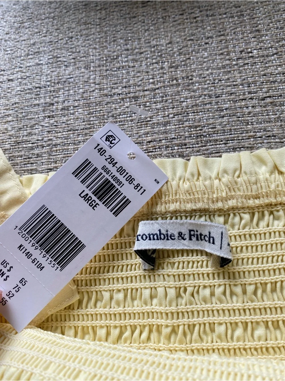 Abercrombie and Fitch 2-in1 Convertible Tank Top in Soft Yellow - Picture 6 of 9